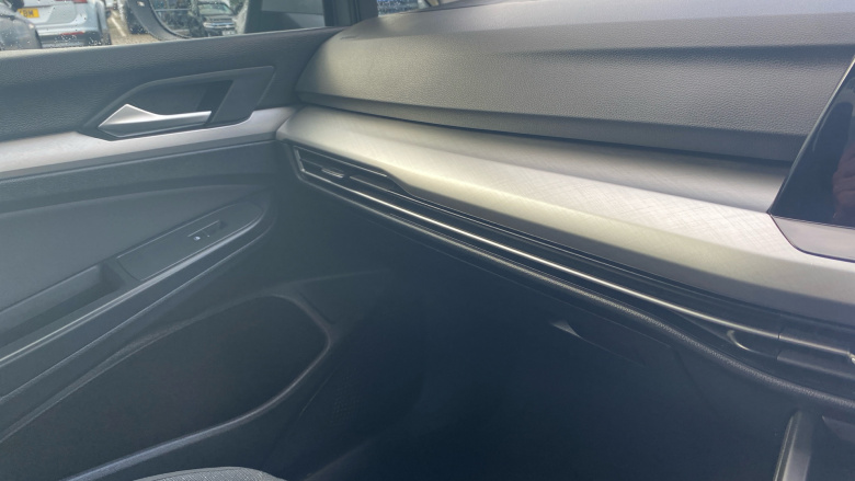 Volkswagen Golf 1.5 TSI 150 Life 5dr Petrol Hatchback